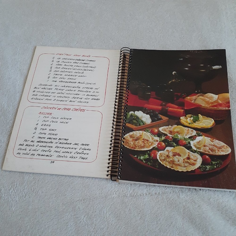 The Best of Bridge Royal Treats for Entertaining 1980 Canadian Vintage Cook Book - Picture 9 of 9